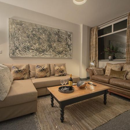Barnston House - Heswall - Spacious Homely Holiday Home By Rework Accommodation Eksteriør billede