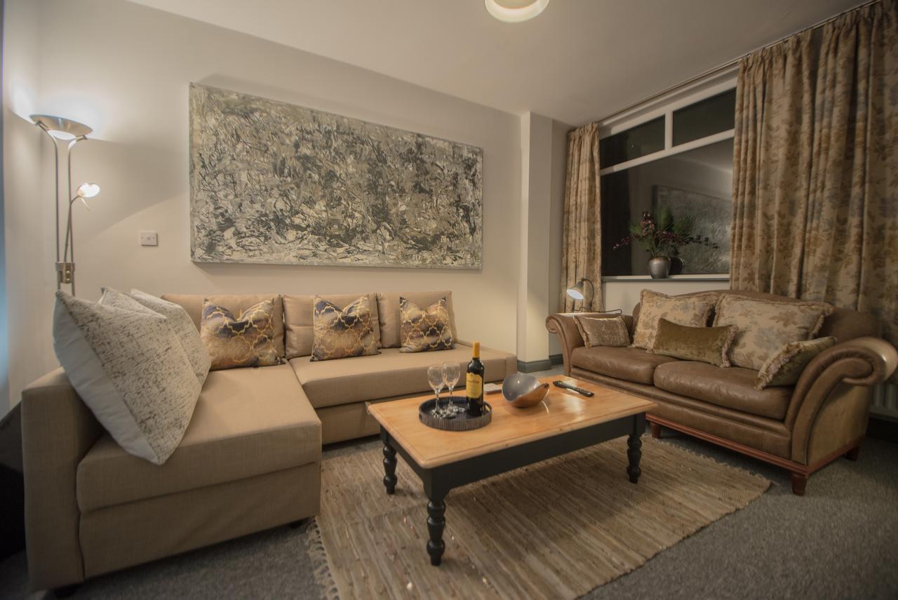 Barnston House - Heswall - Spacious Homely Holiday Home By Rework Accommodation Eksteriør billede