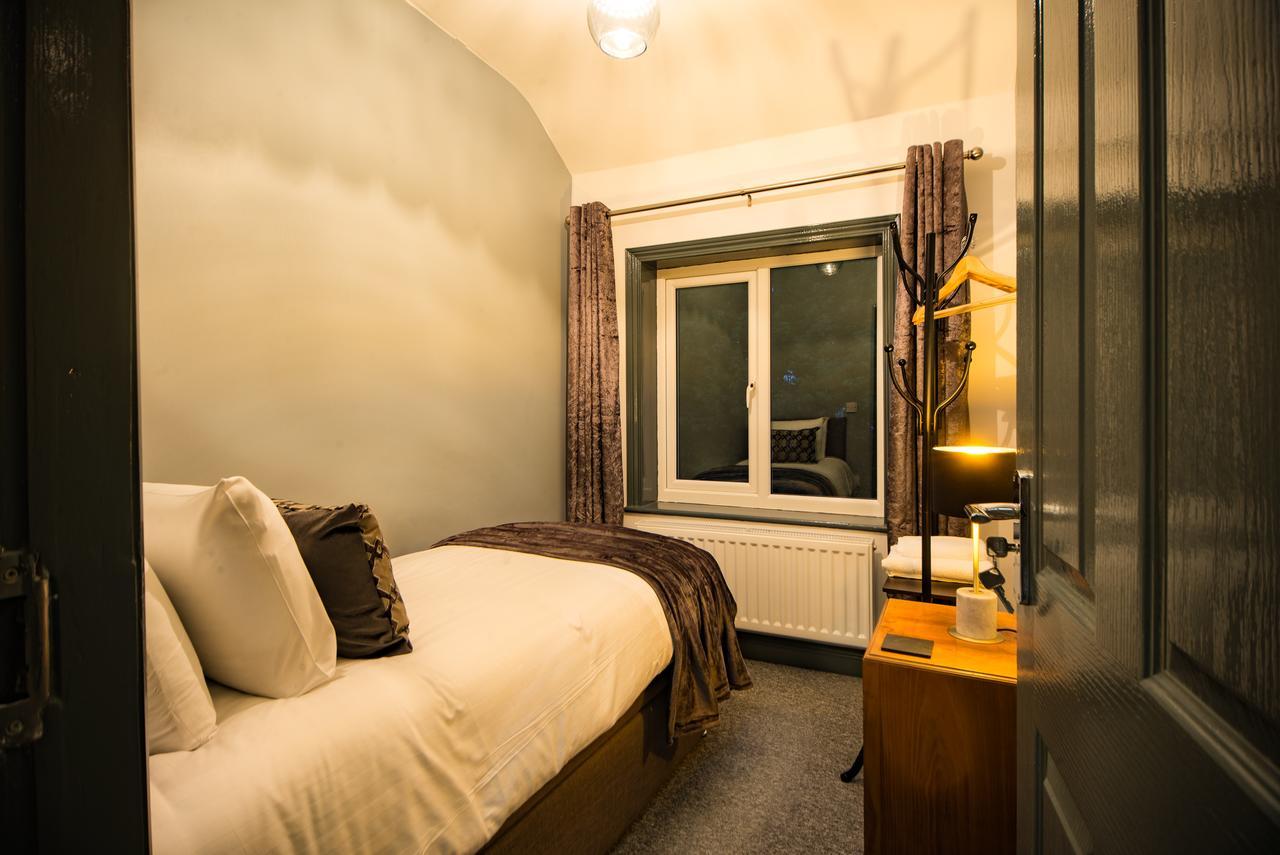 Barnston House - Heswall - Spacious Homely Holiday Home By Rework Accommodation Eksteriør billede